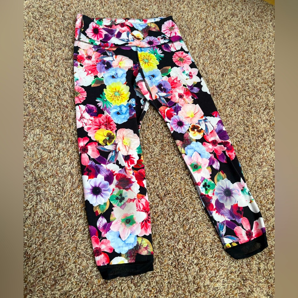 🔴10/$10! Old Navy Active Floral Athletic 7/8 Leggings
